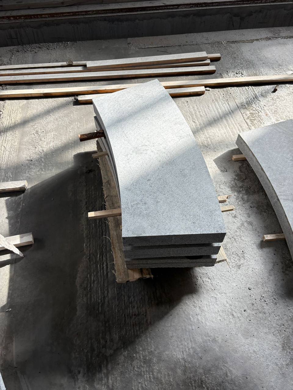 Бордюы: прямые, радиальные